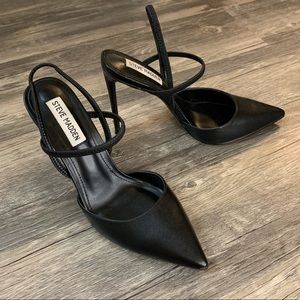 Steve Madden Black Sling Back Pumps